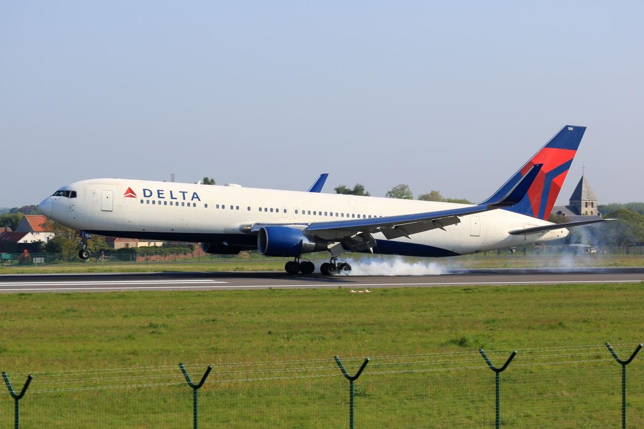 Delta Air Lines Flight 191: A Cabin Crew Perspective